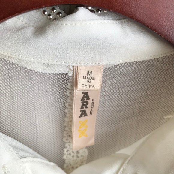 White sheer blouse with silver covered collar - Picture 3 of 6